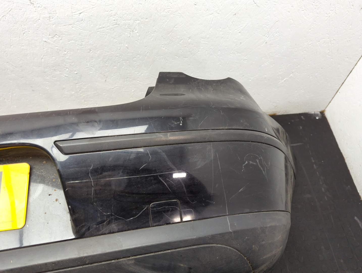 Бампер задний