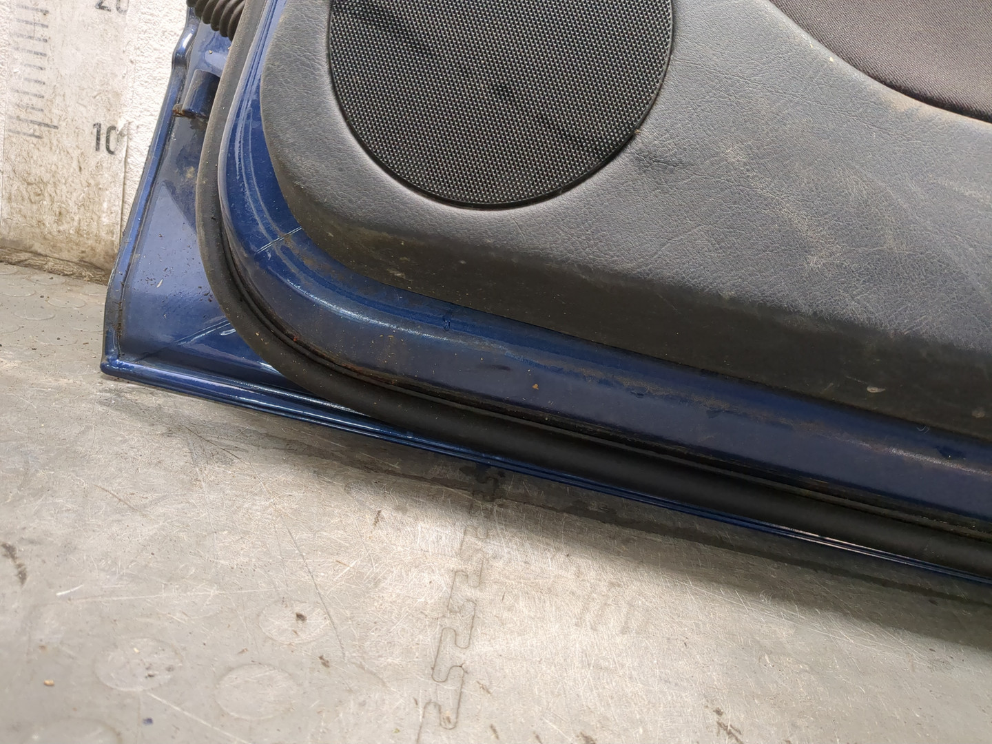 Дверь передняя правая