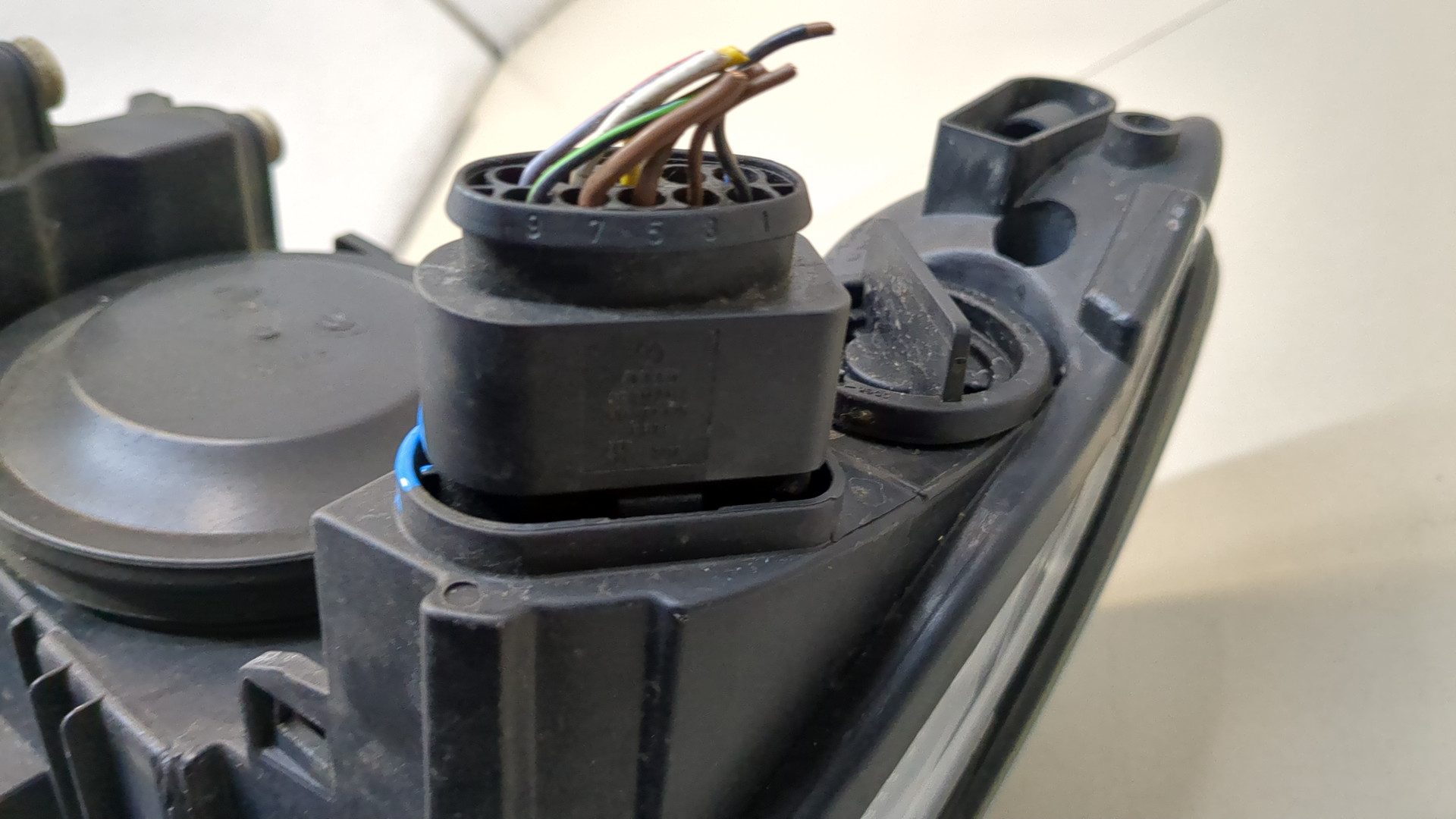 Фара правая