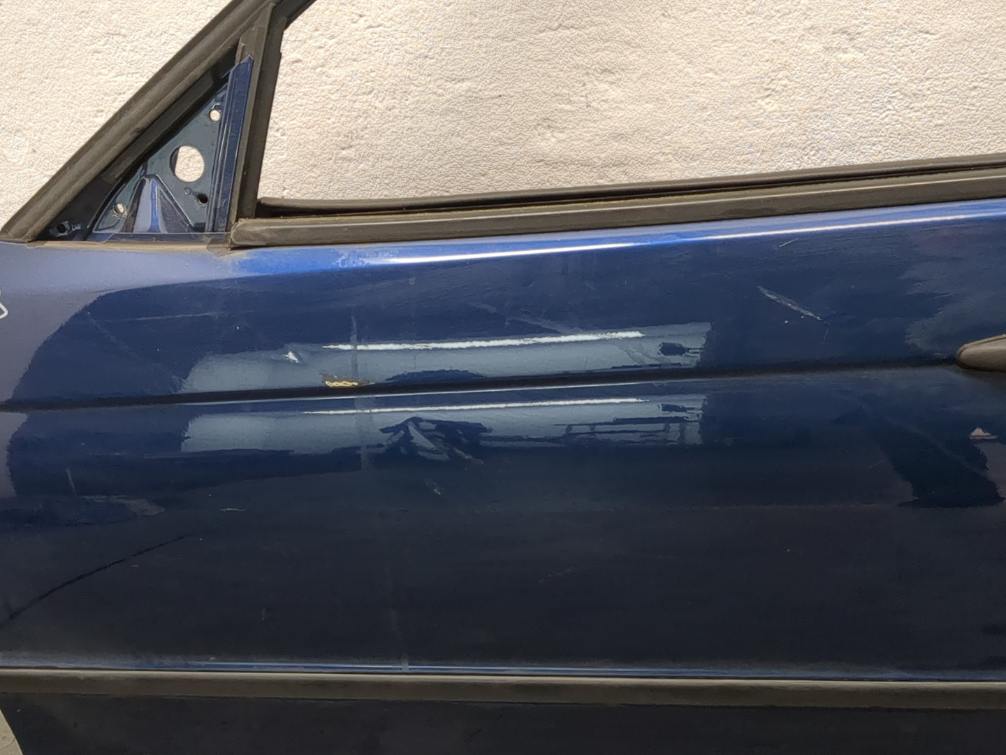 Дверь передняя левая