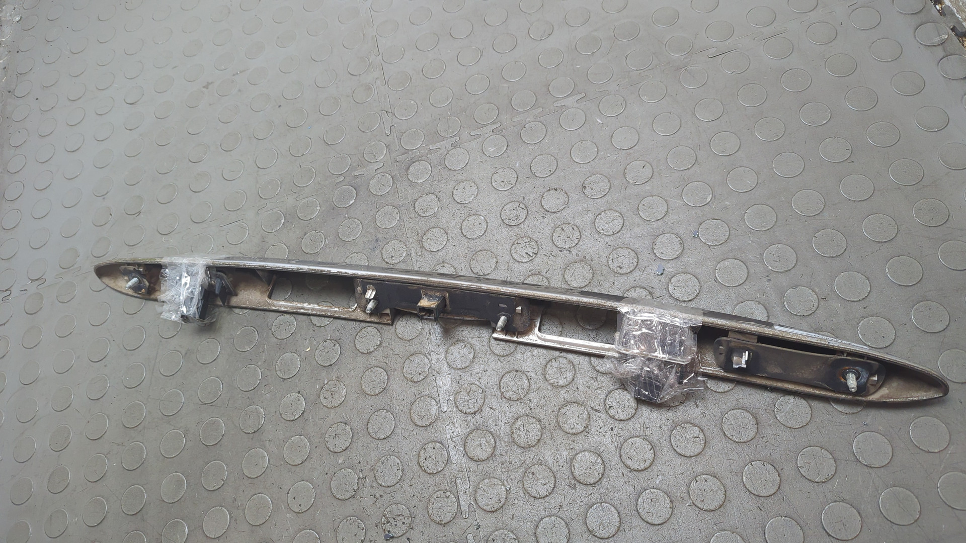 Фонарь подсветки номера