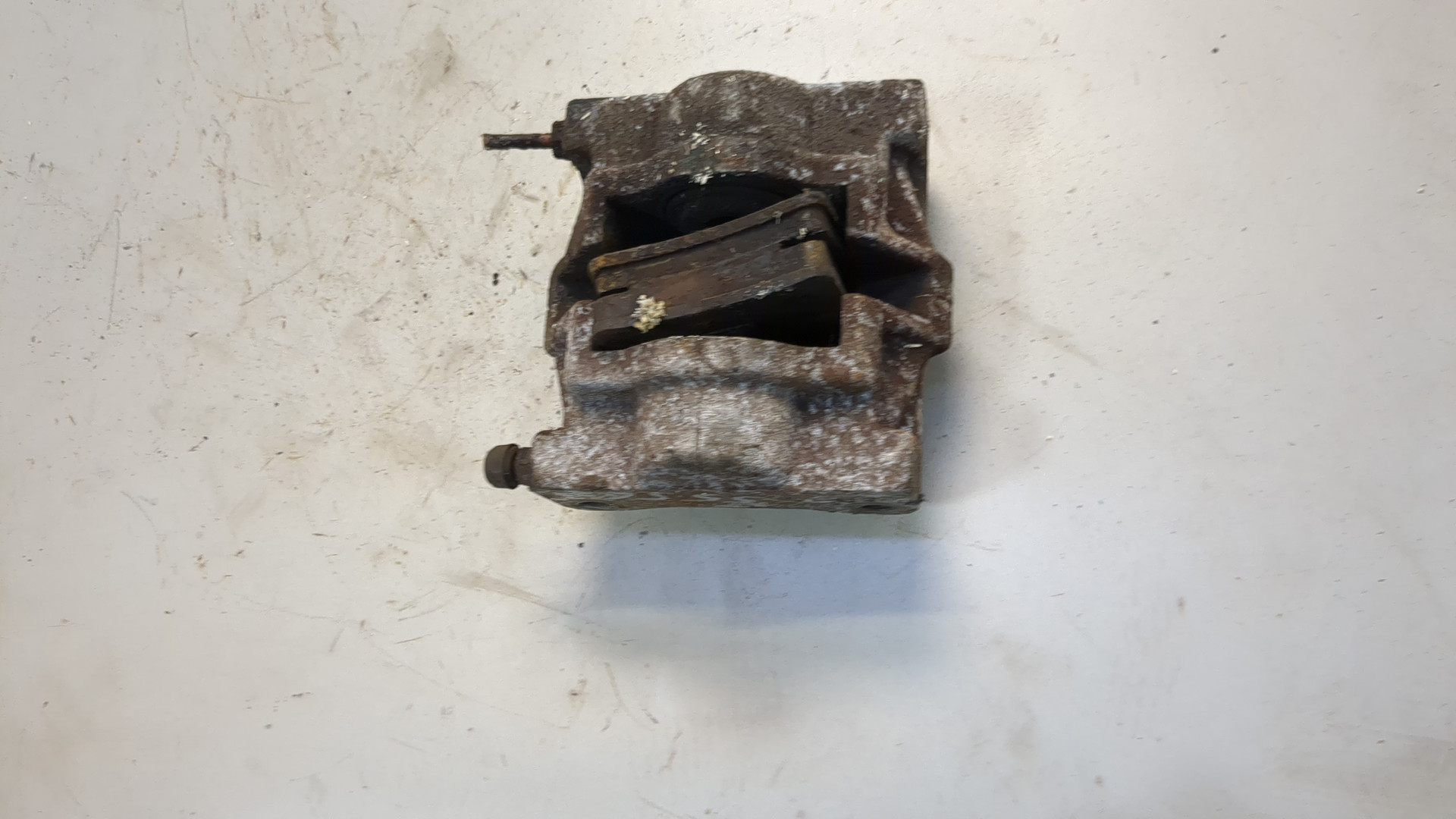 Суппорт задний