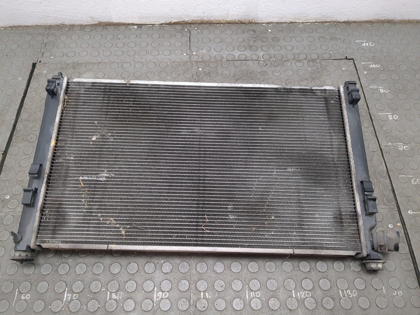 Радиатор охлаждения двигателя основной