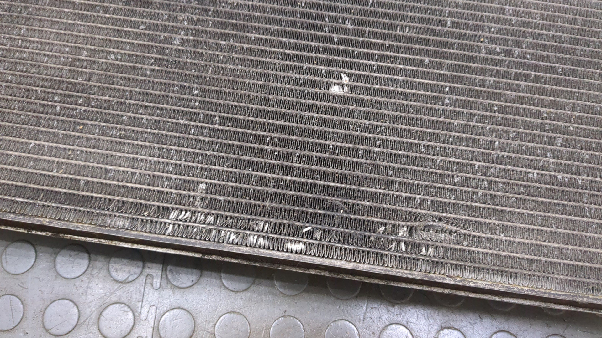 Радиатор охлаждения двигателя основной