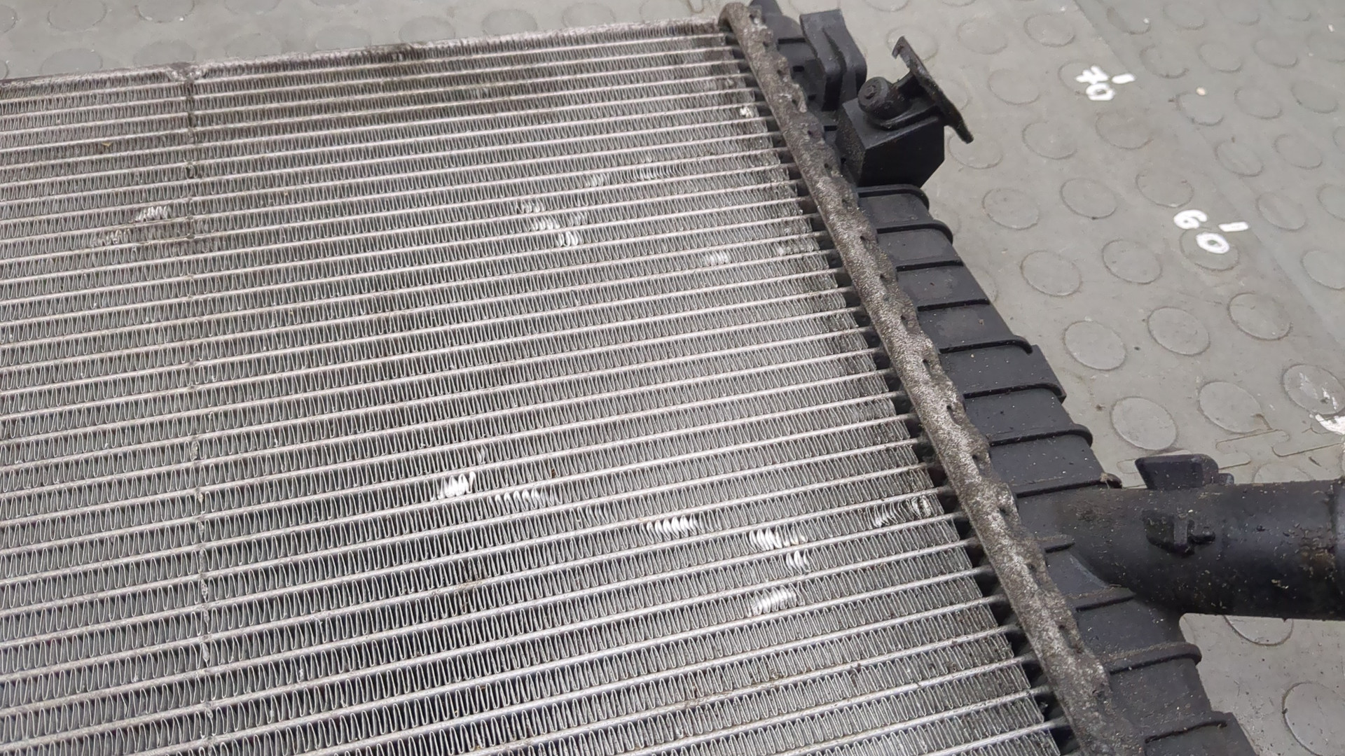 Радиатор охлаждения двигателя основной