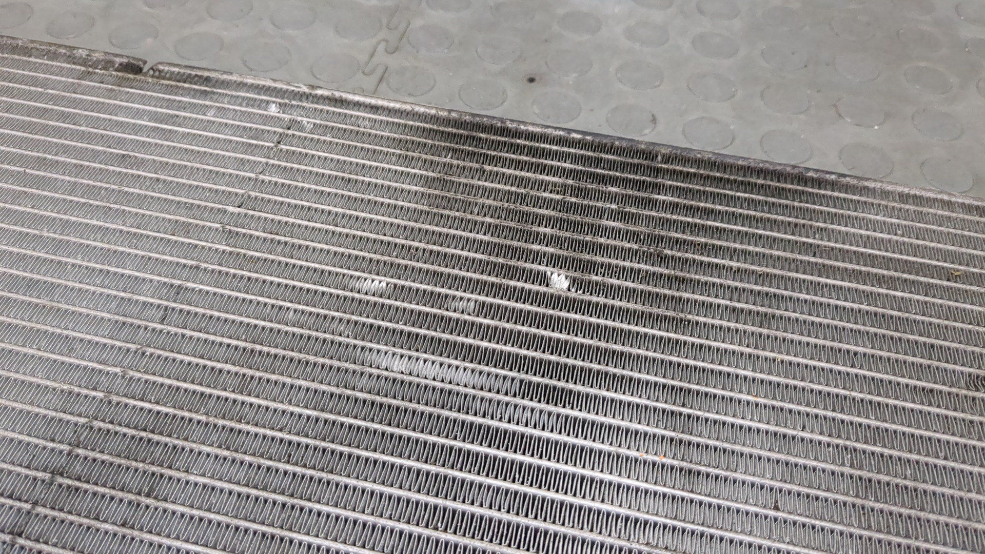 Радиатор охлаждения двигателя основной