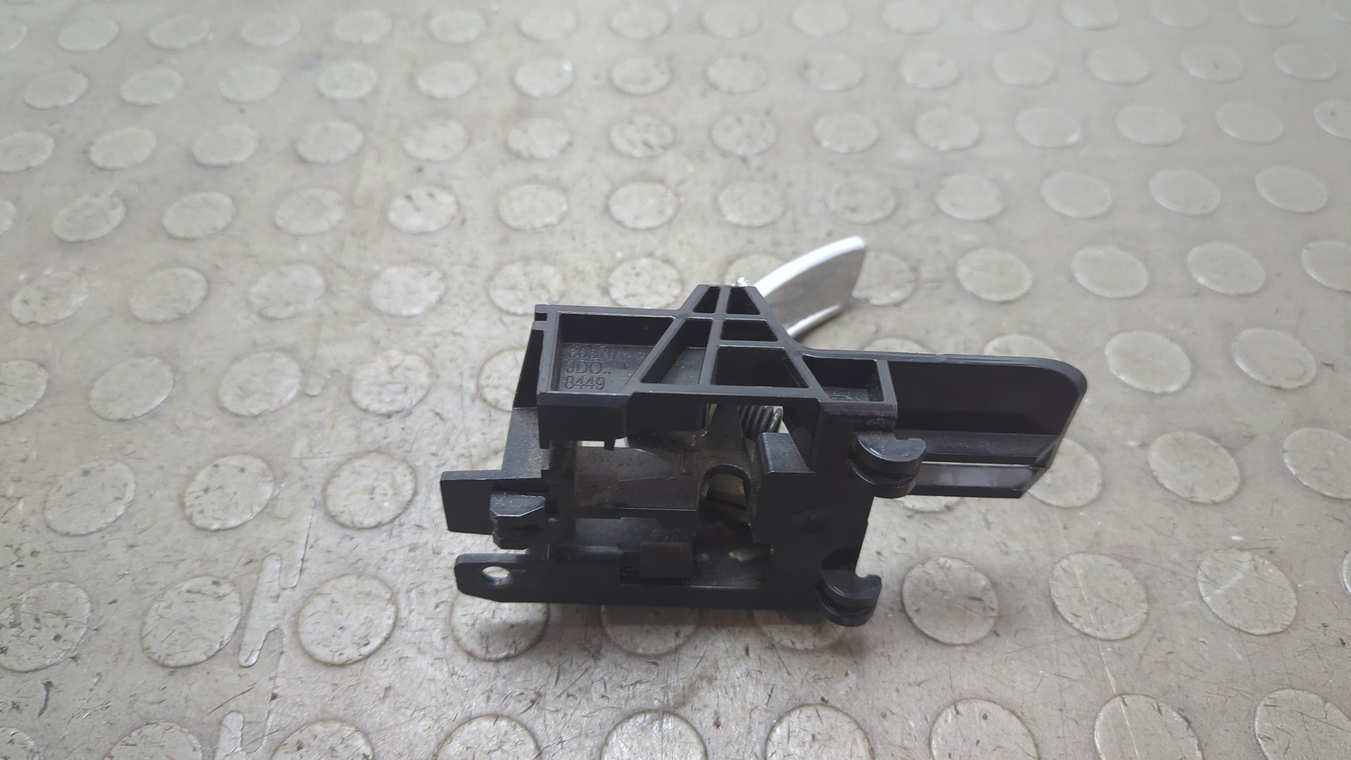 Ручка двери передней внутренняя правая