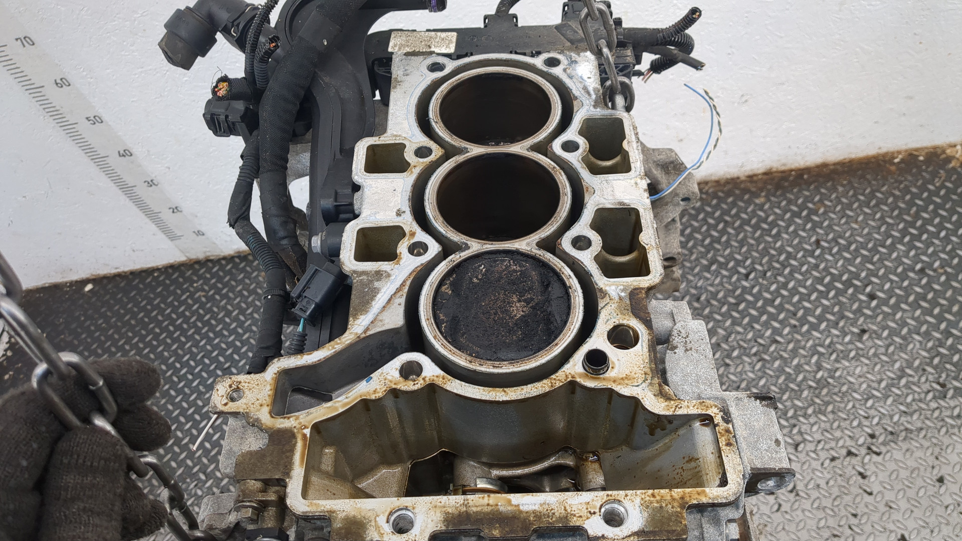 Блок двигателя