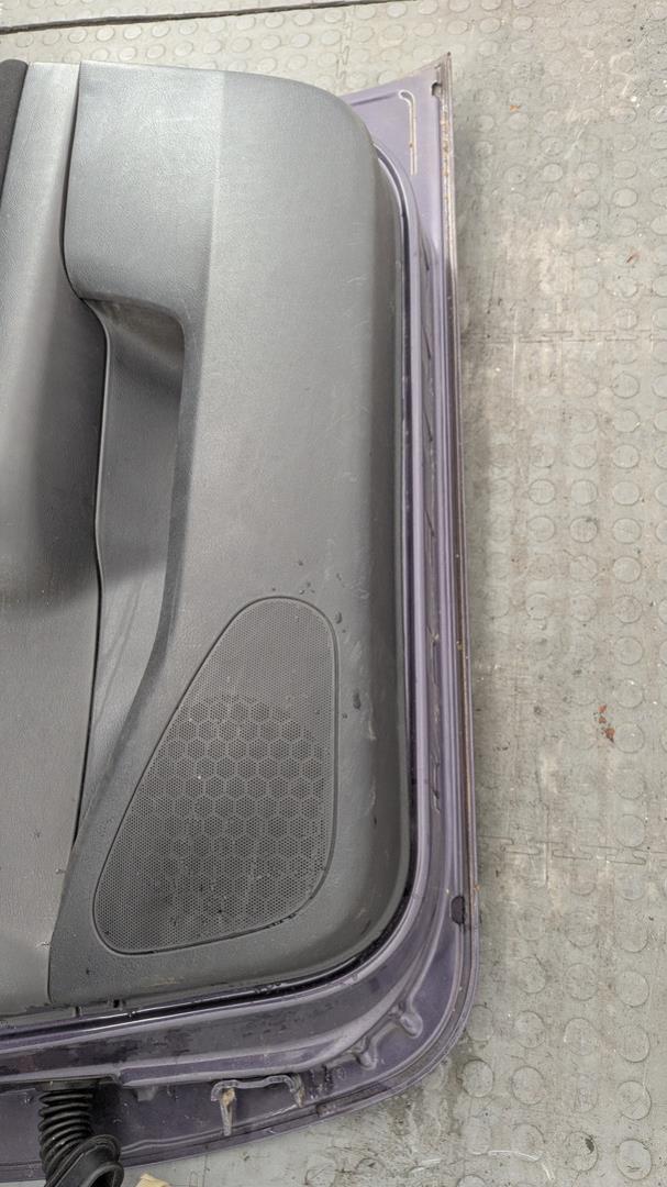 Дверь передняя правая