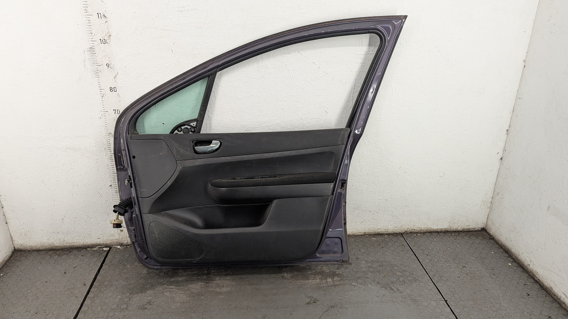 Дверь передняя правая