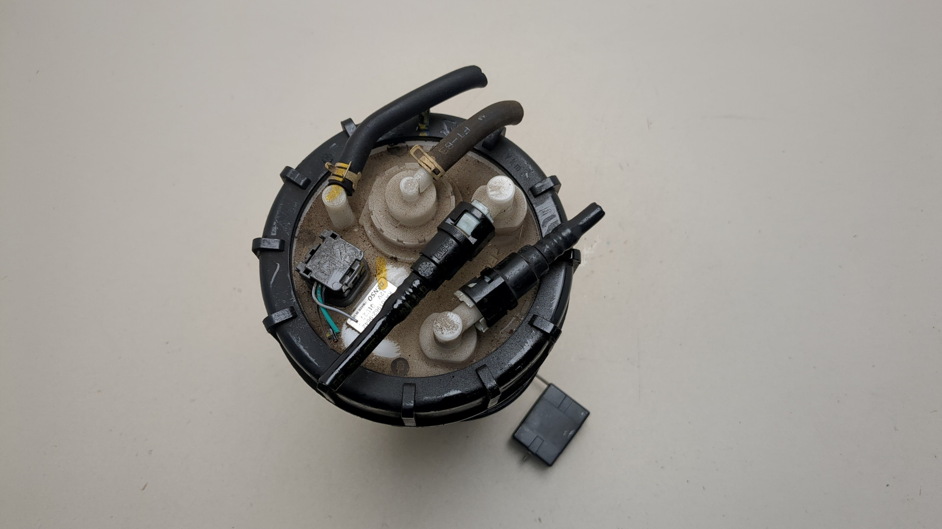 Насос топливный электрический