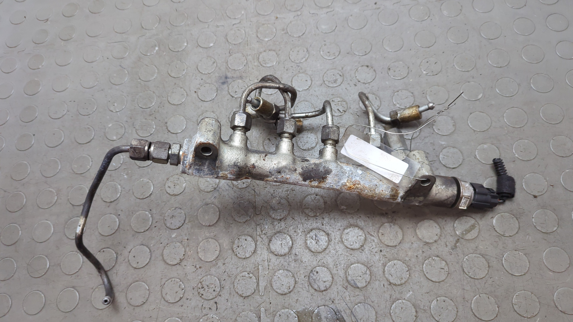 Рейка топливная (рампа)