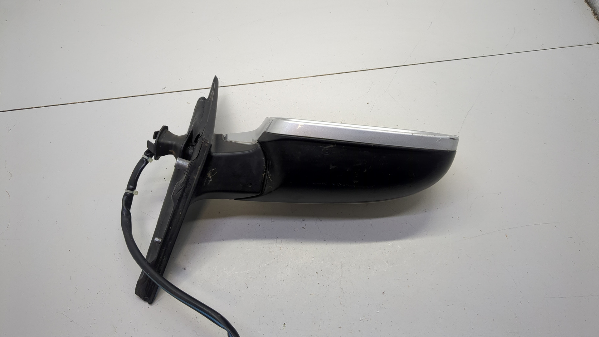 Зеркало правое электрическое