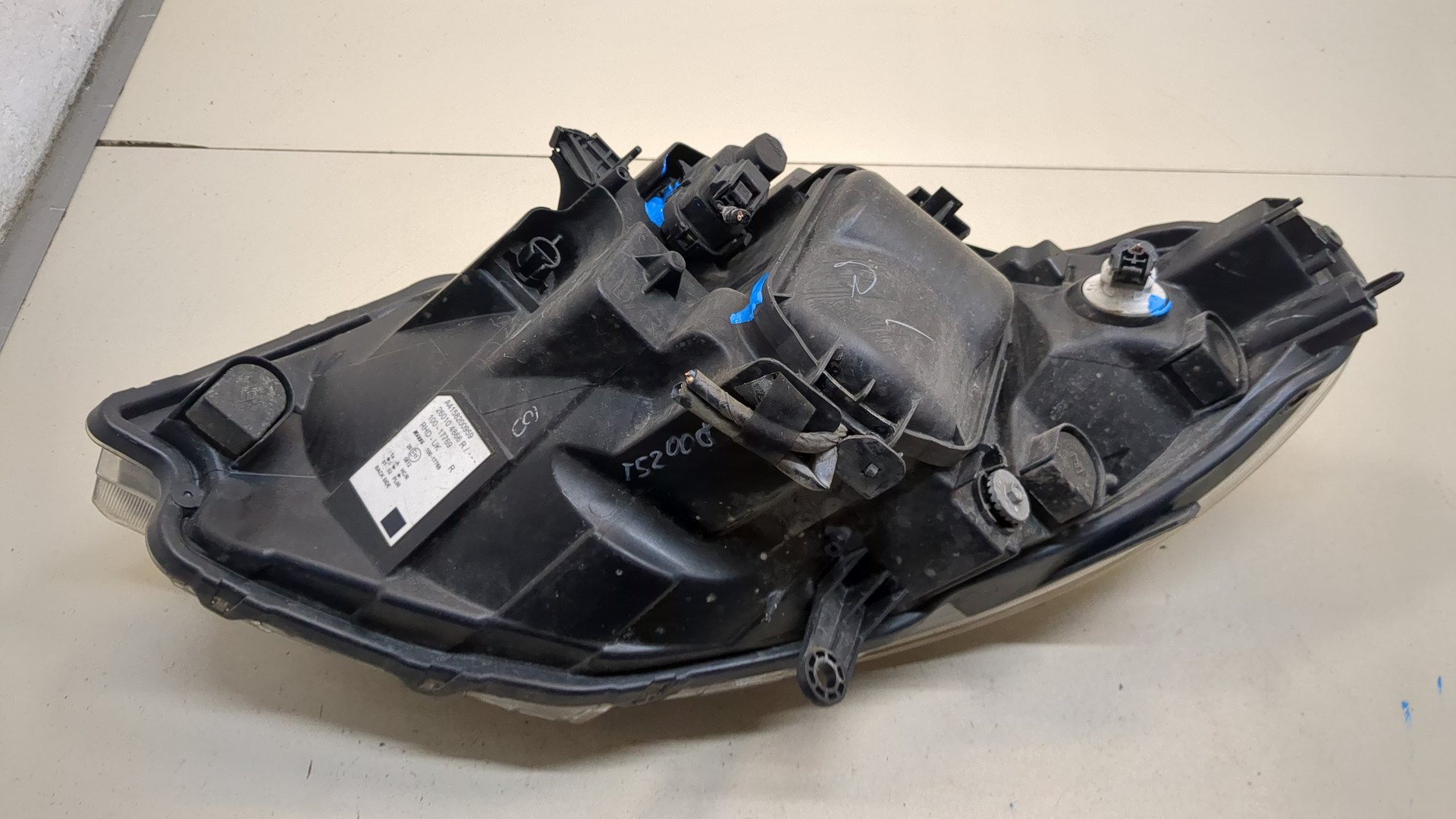 Фара правая