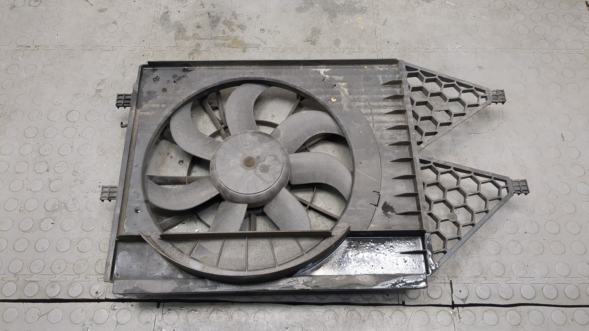 Вентилятор радиатора