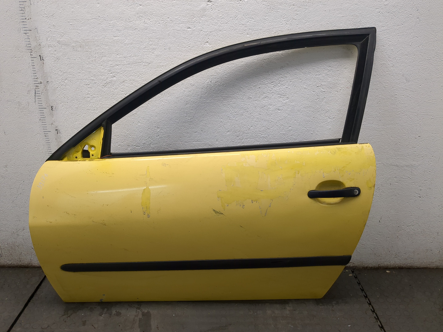 Дверь передняя левая