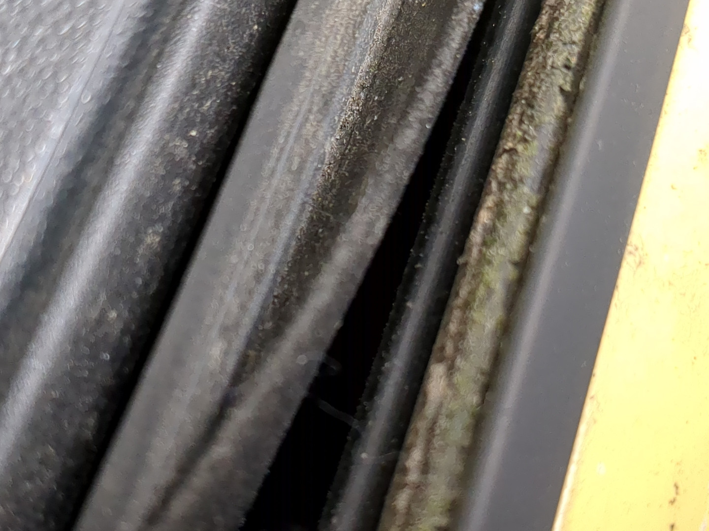 Дверь передняя левая