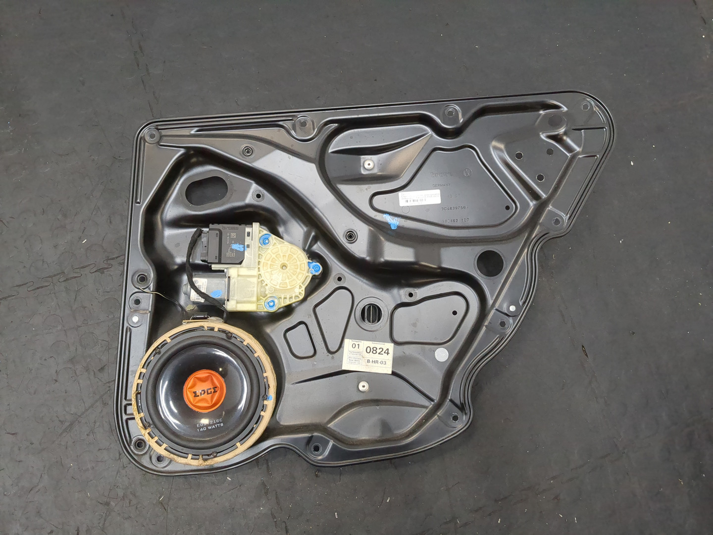 Стеклоподъемник электр. задний правый