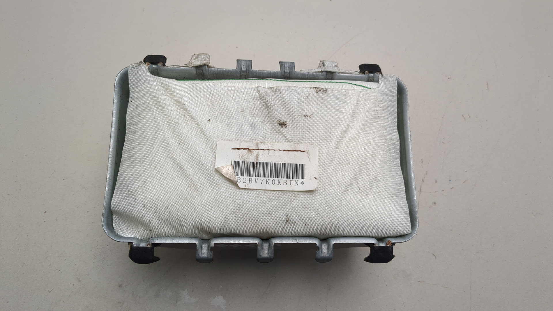 Подушка безопасности пассажирская (в торпедо)