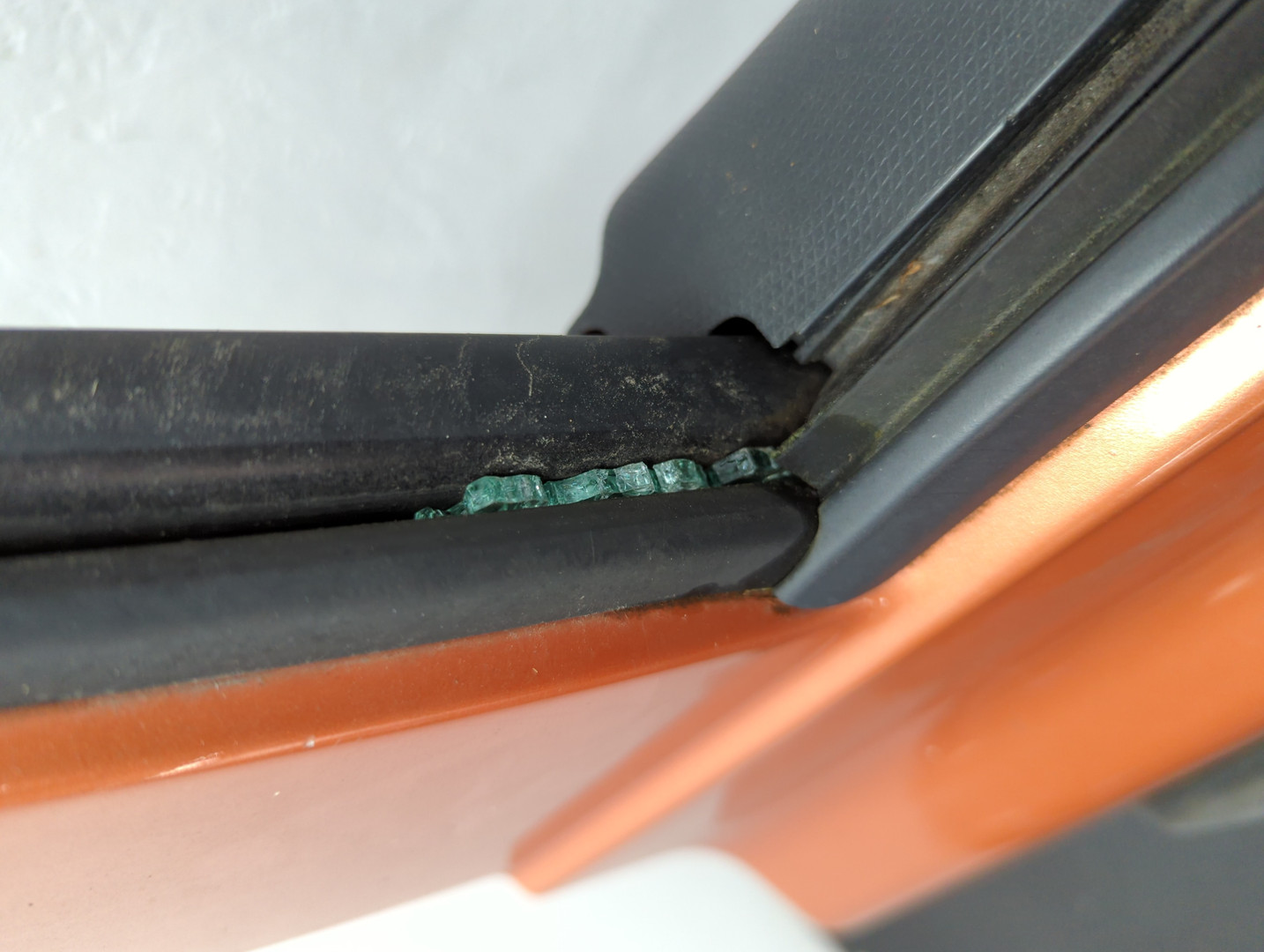 Дверь передняя правая