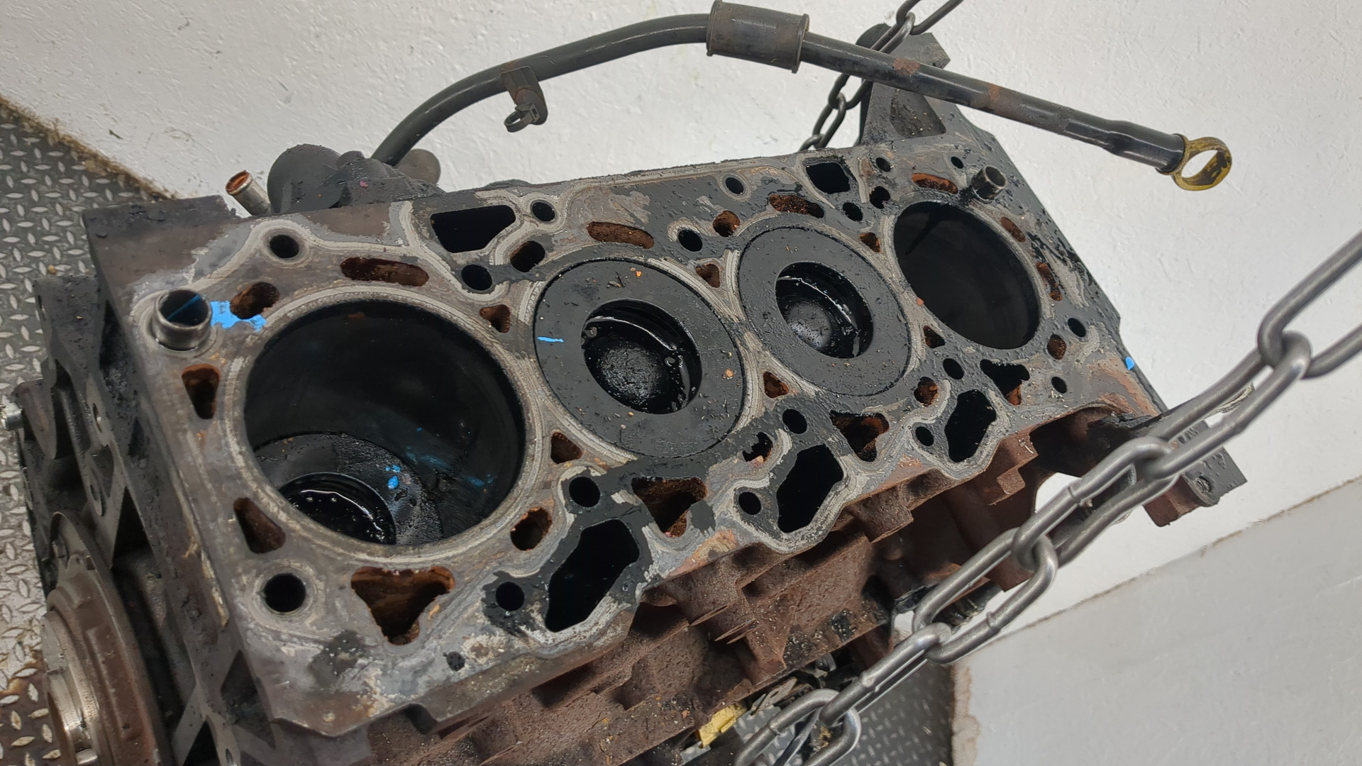 Блок двигателя