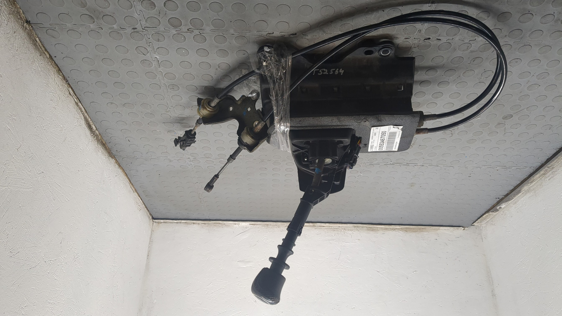 Кулиса МКПП / АКПП