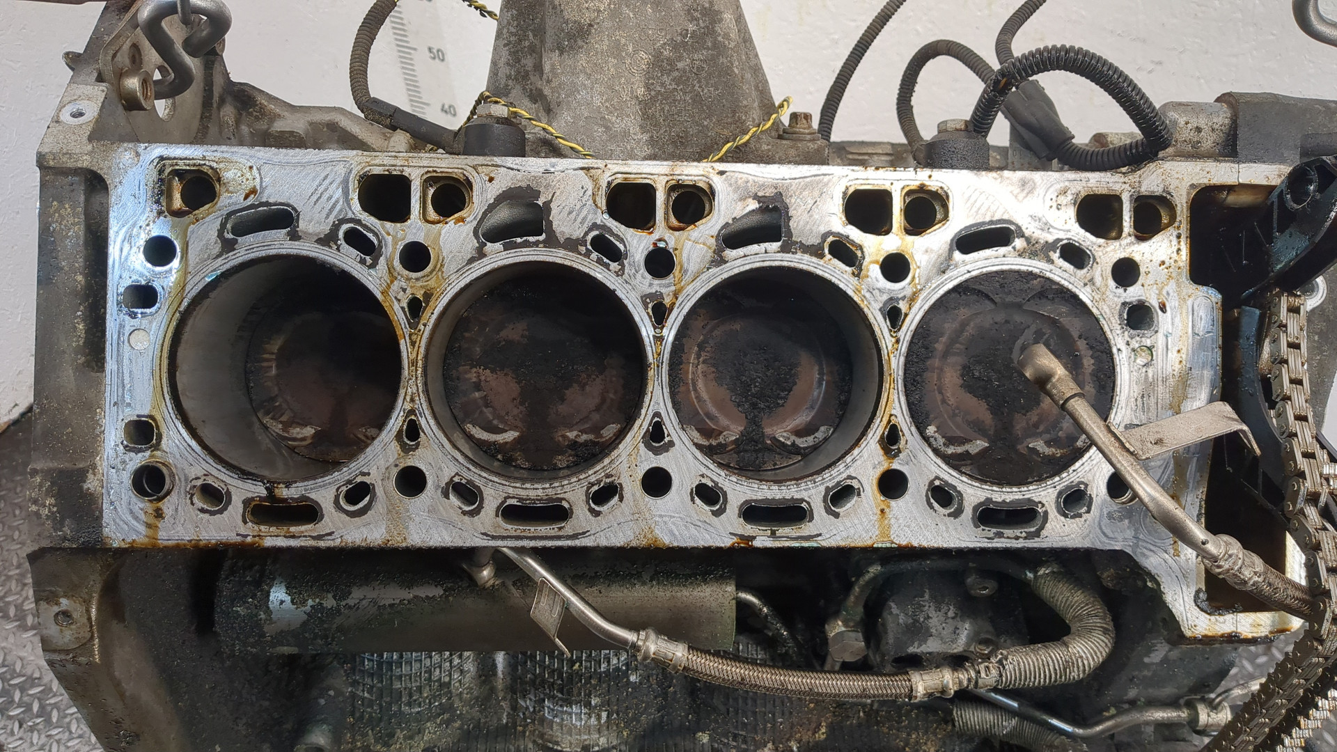 Блок двигателя