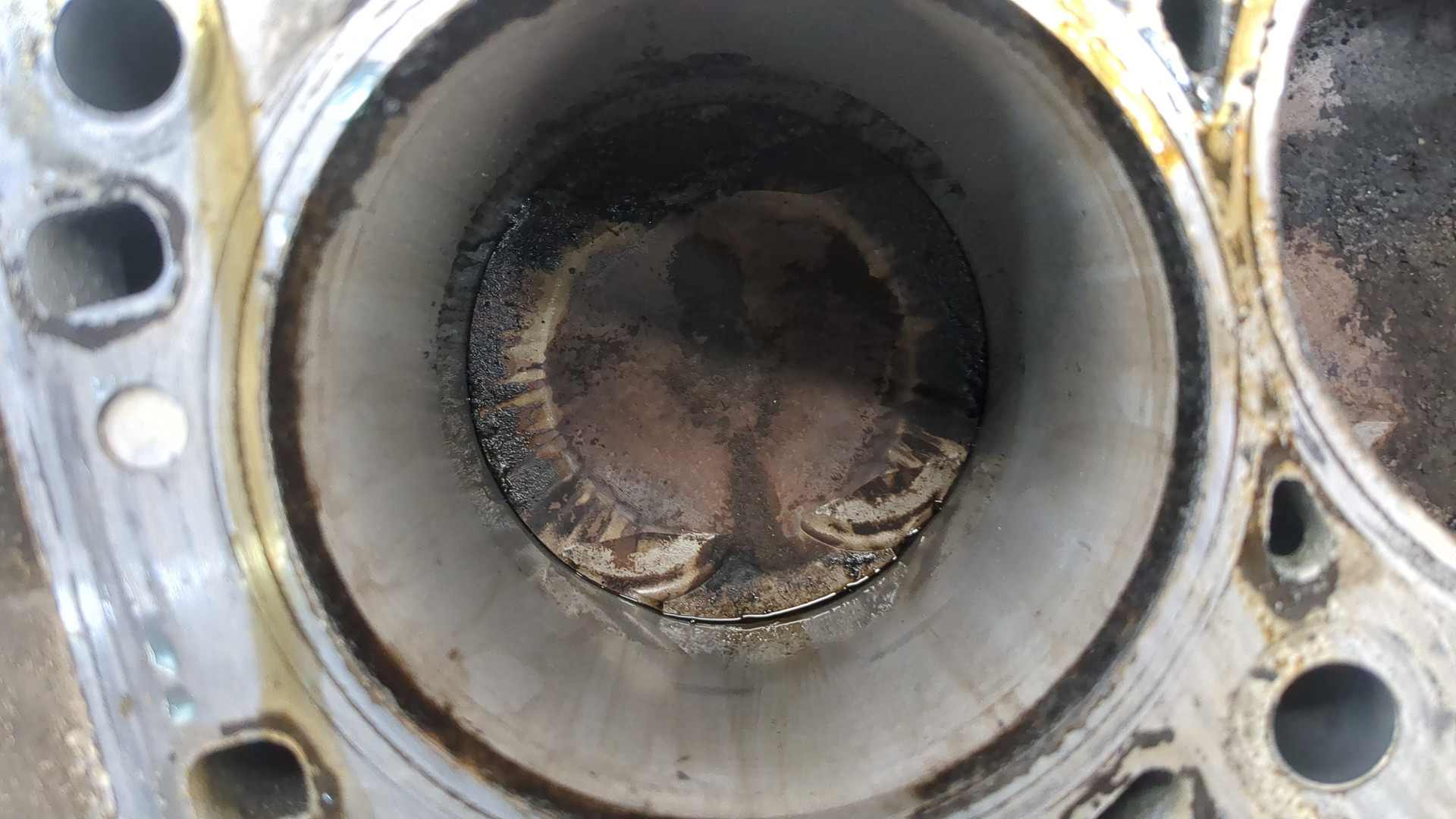 Блок двигателя