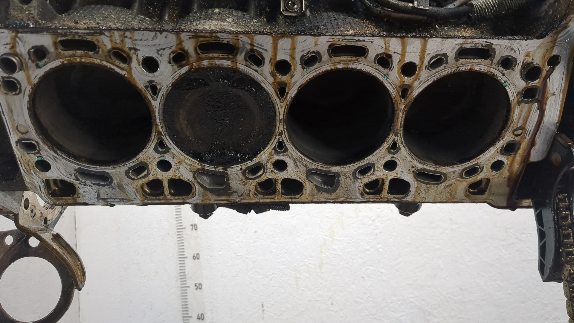 Блок двигателя