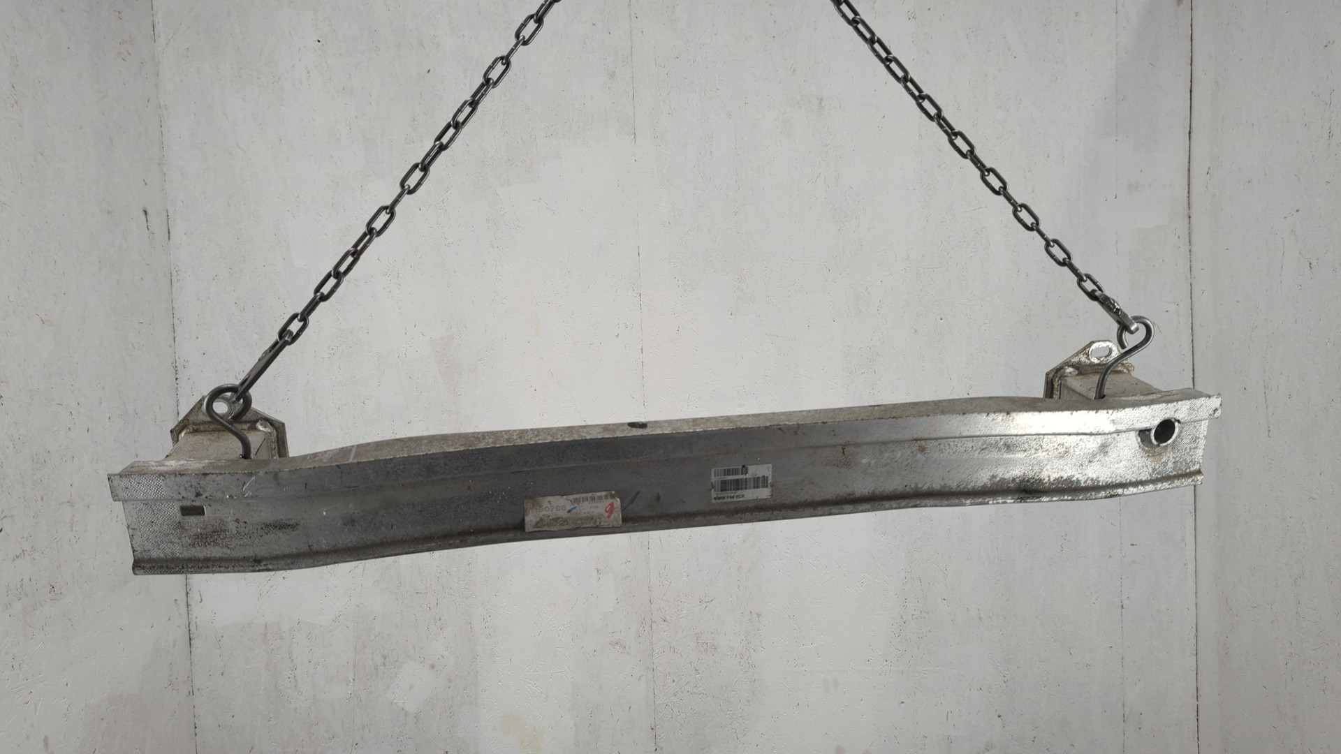 Усилитель заднего бампера