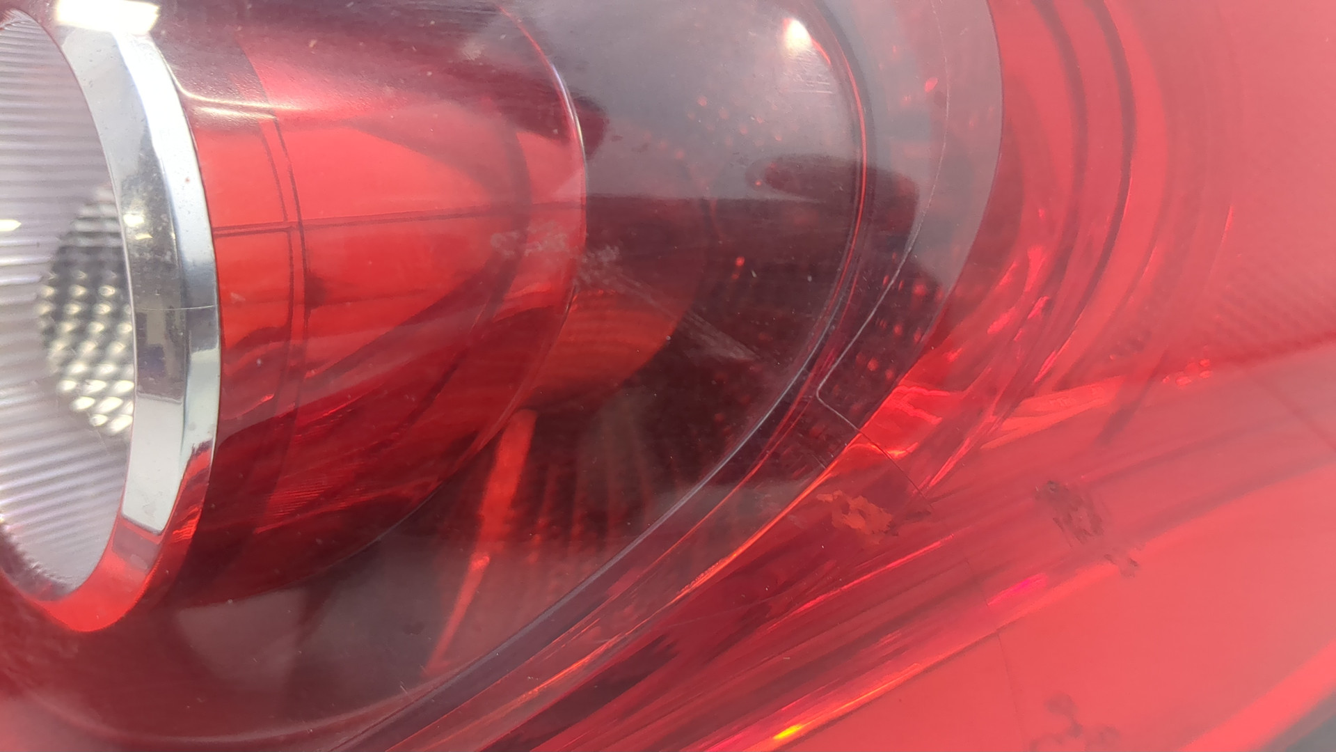 Фонарь задний правый