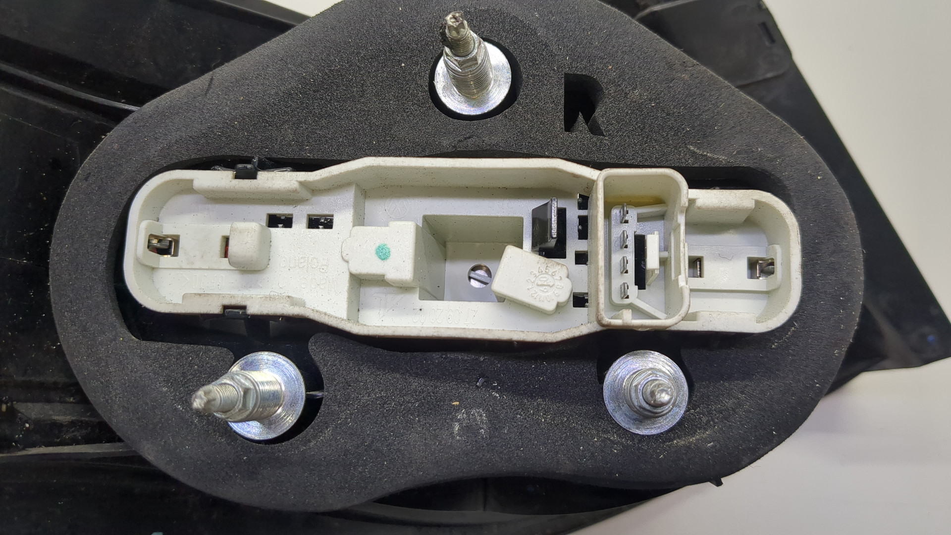 Фонарь задний правый