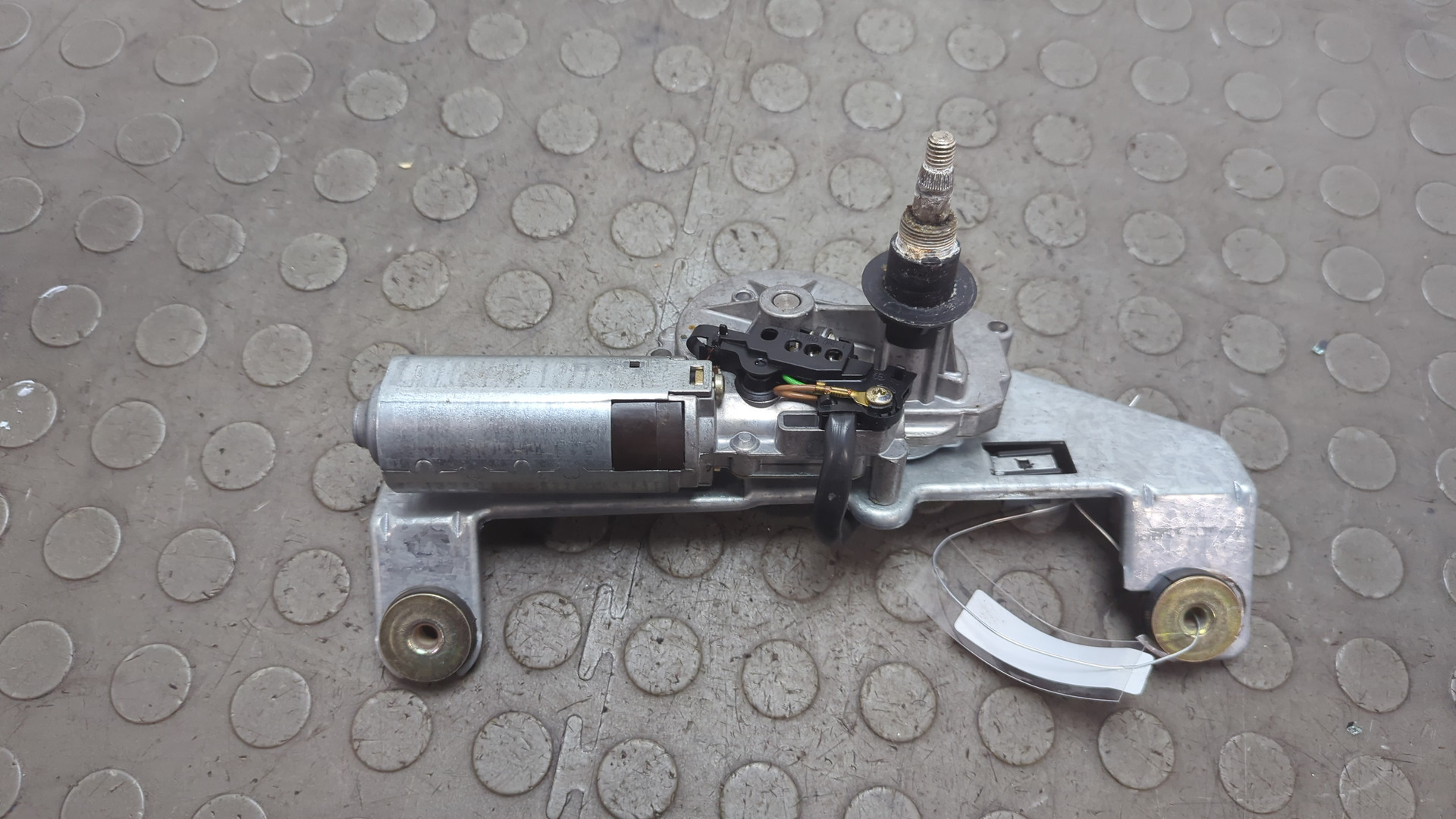 Моторчик стеклоочистителя задний