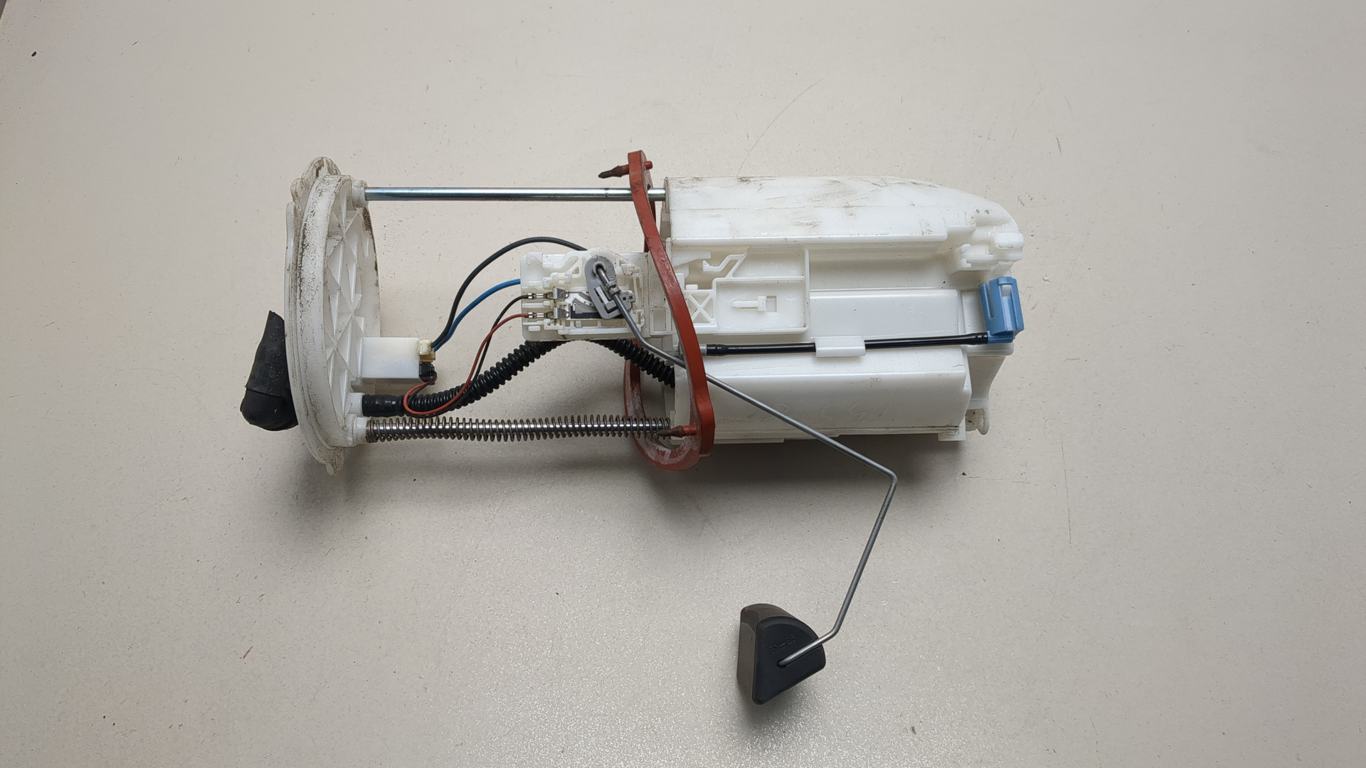 Насос топливный электрический