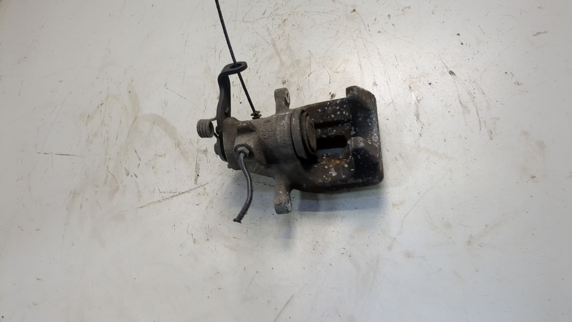 Суппорт задний правый