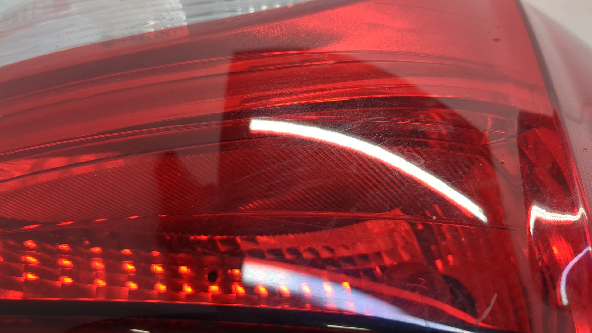 Фонарь задний правый