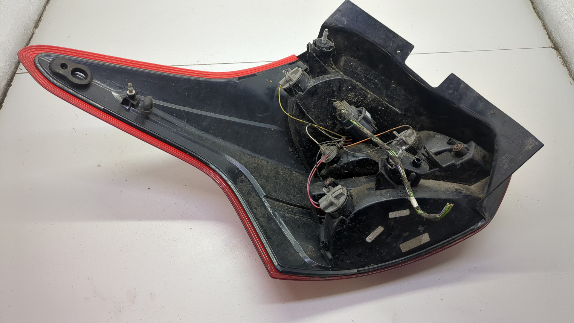 Фонарь задний правый