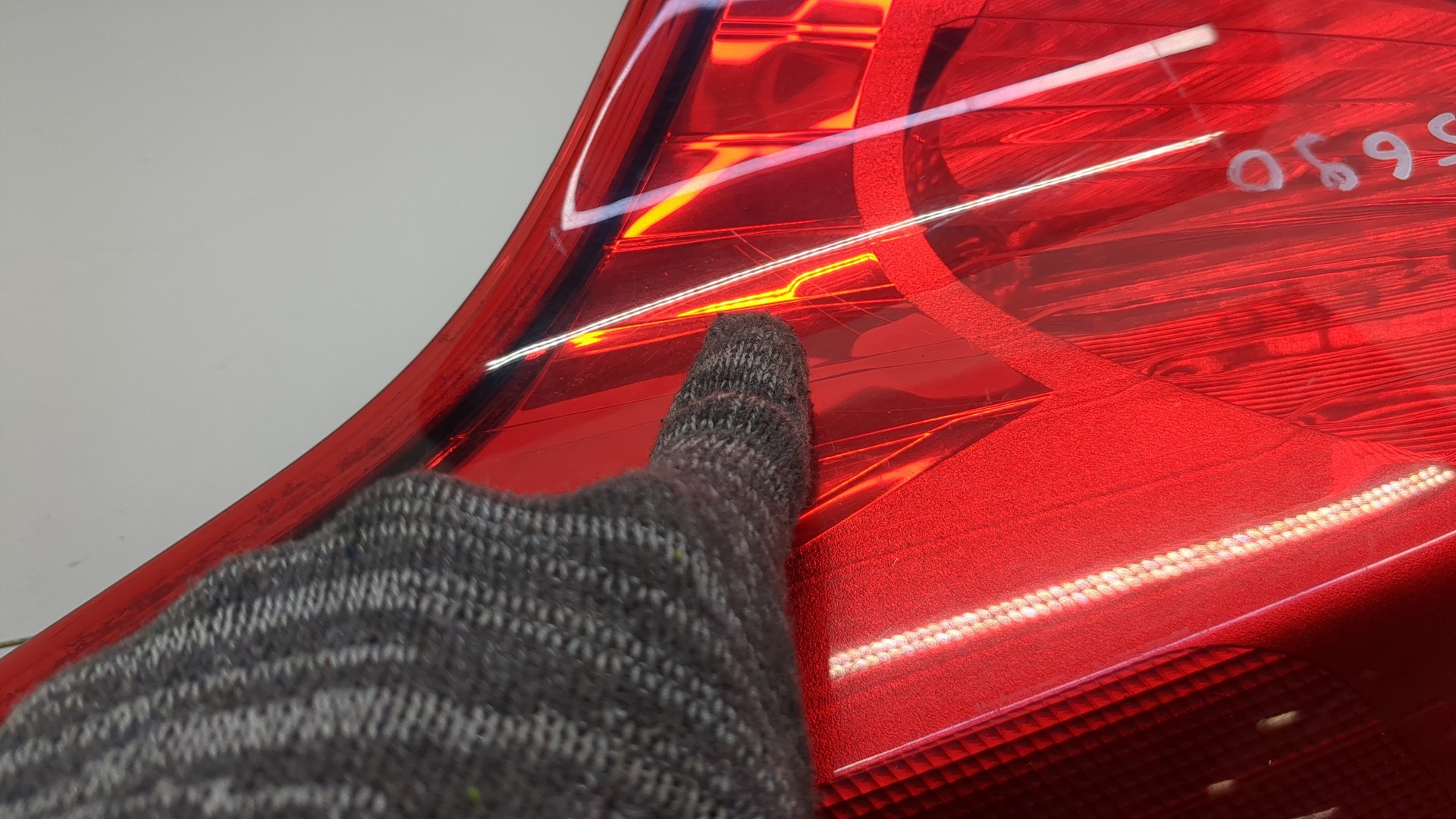 Фонарь задний левый