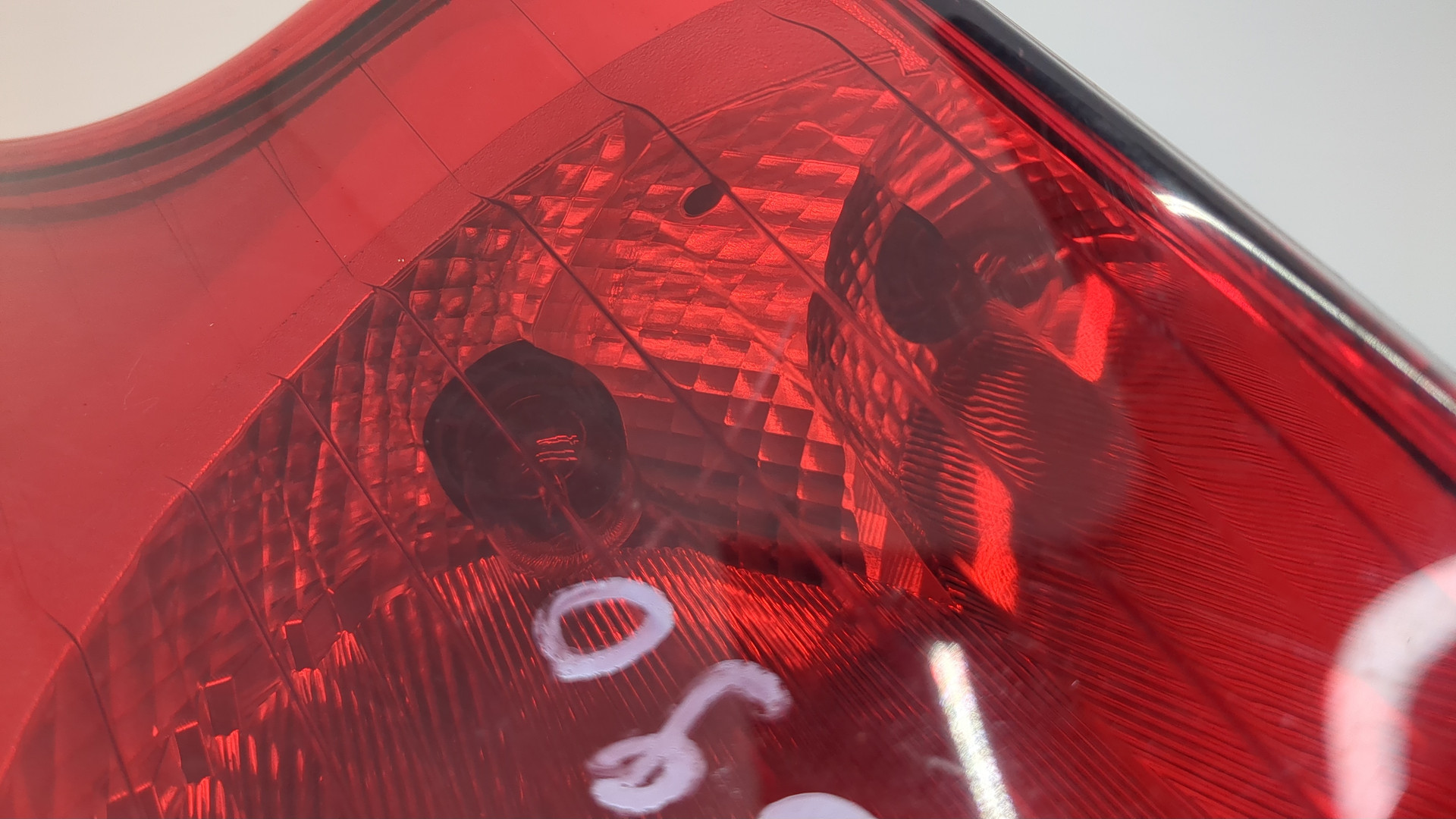 Фонарь задний левый