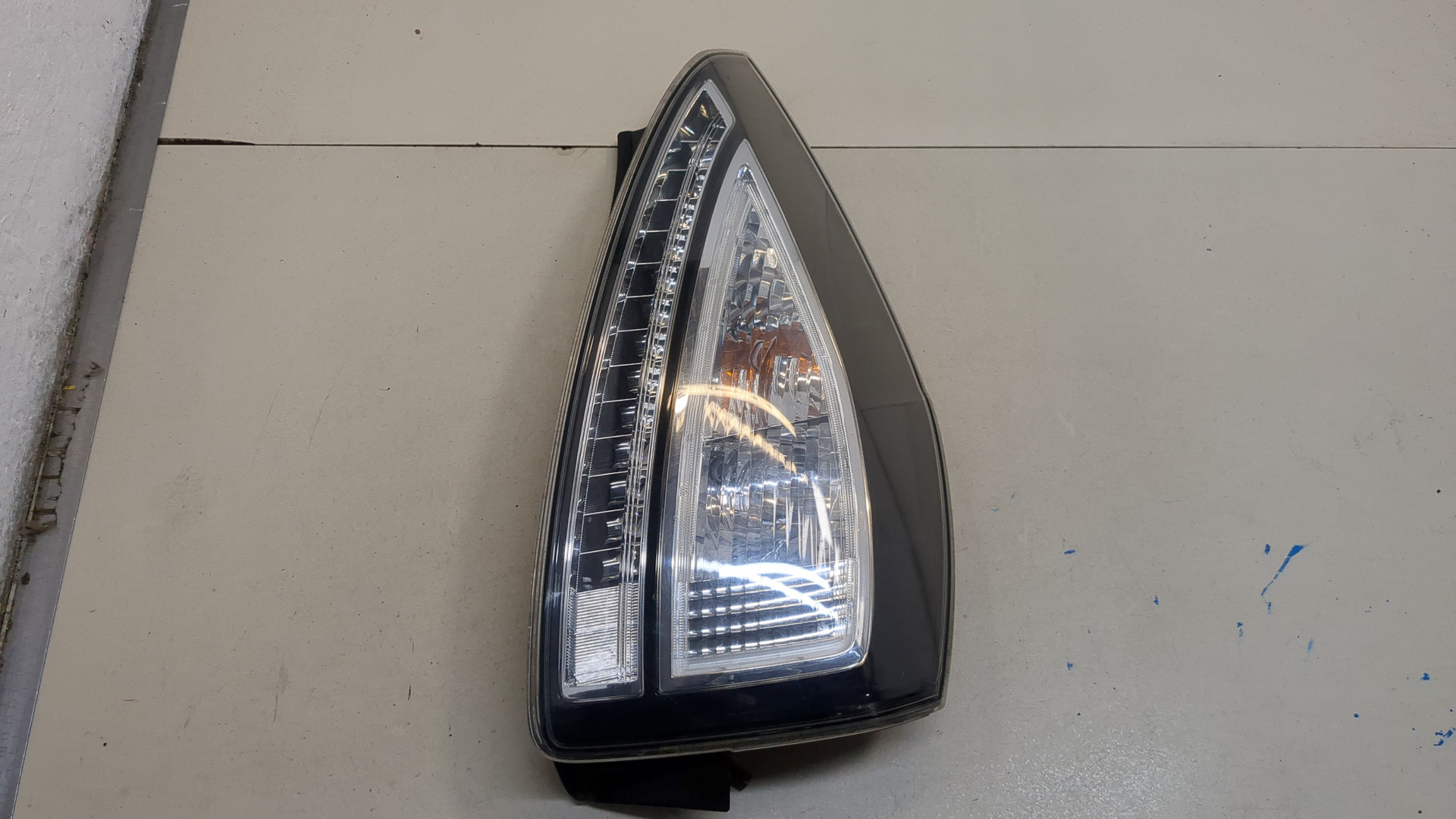 Фонарь задний правый