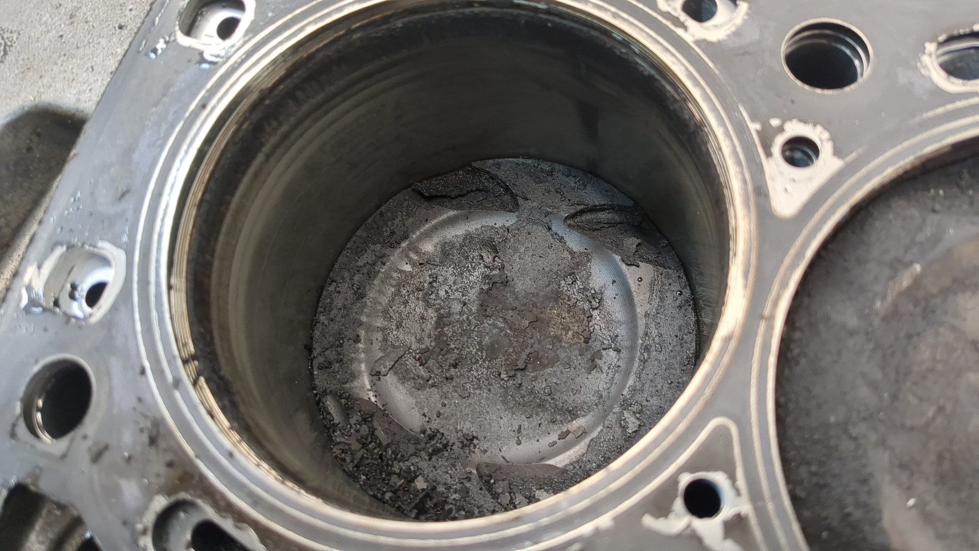 Блок двигателя