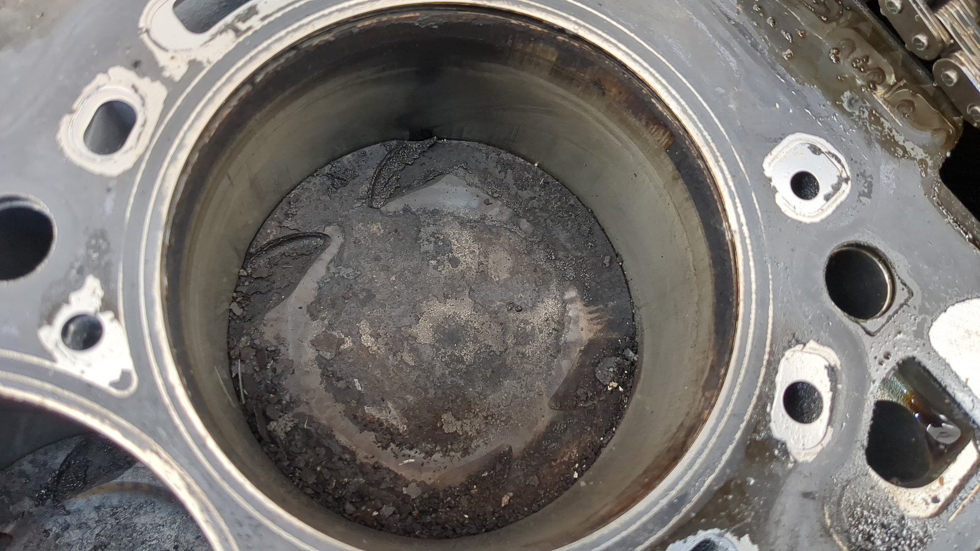 Блок двигателя