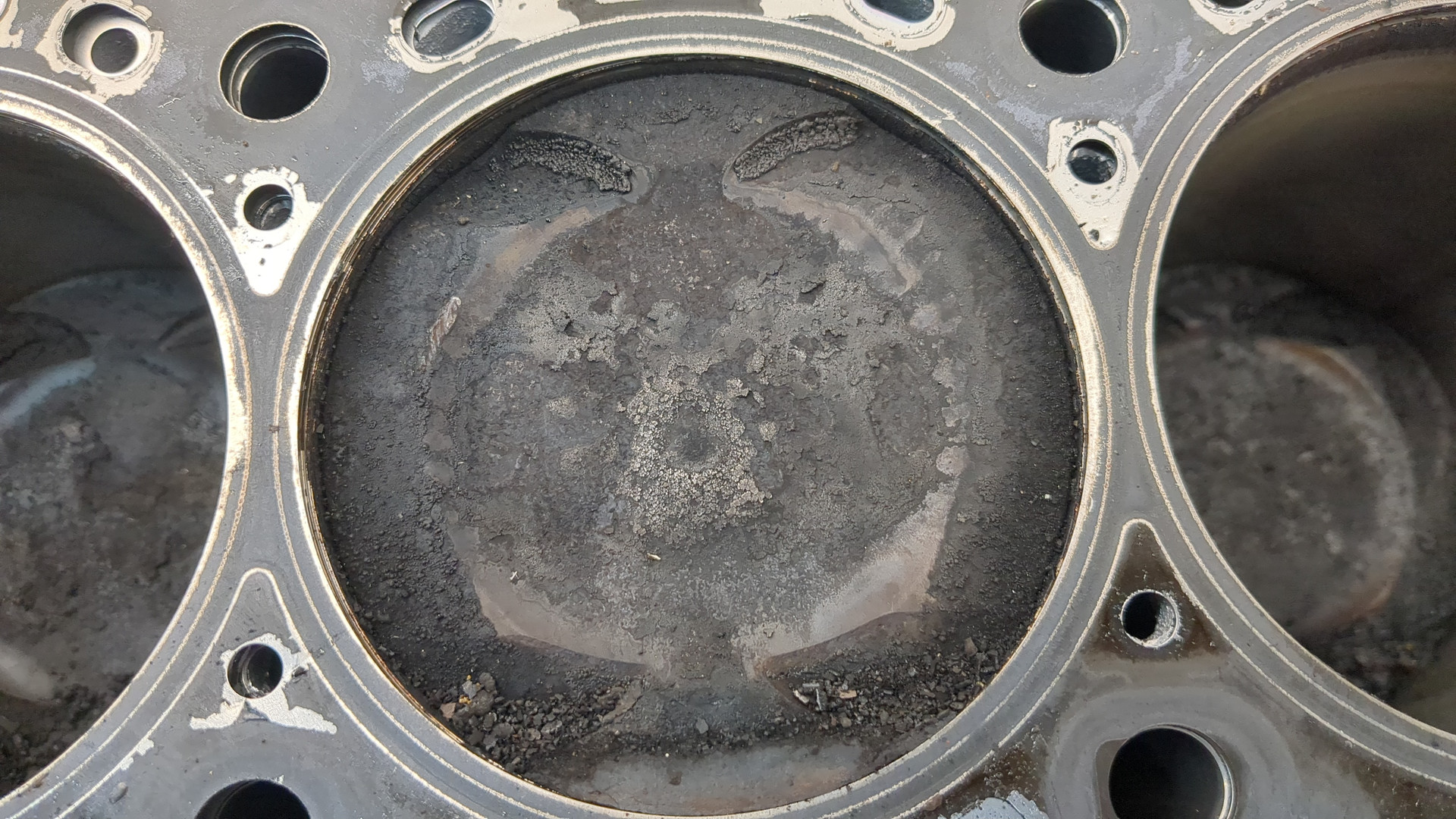 Блок двигателя