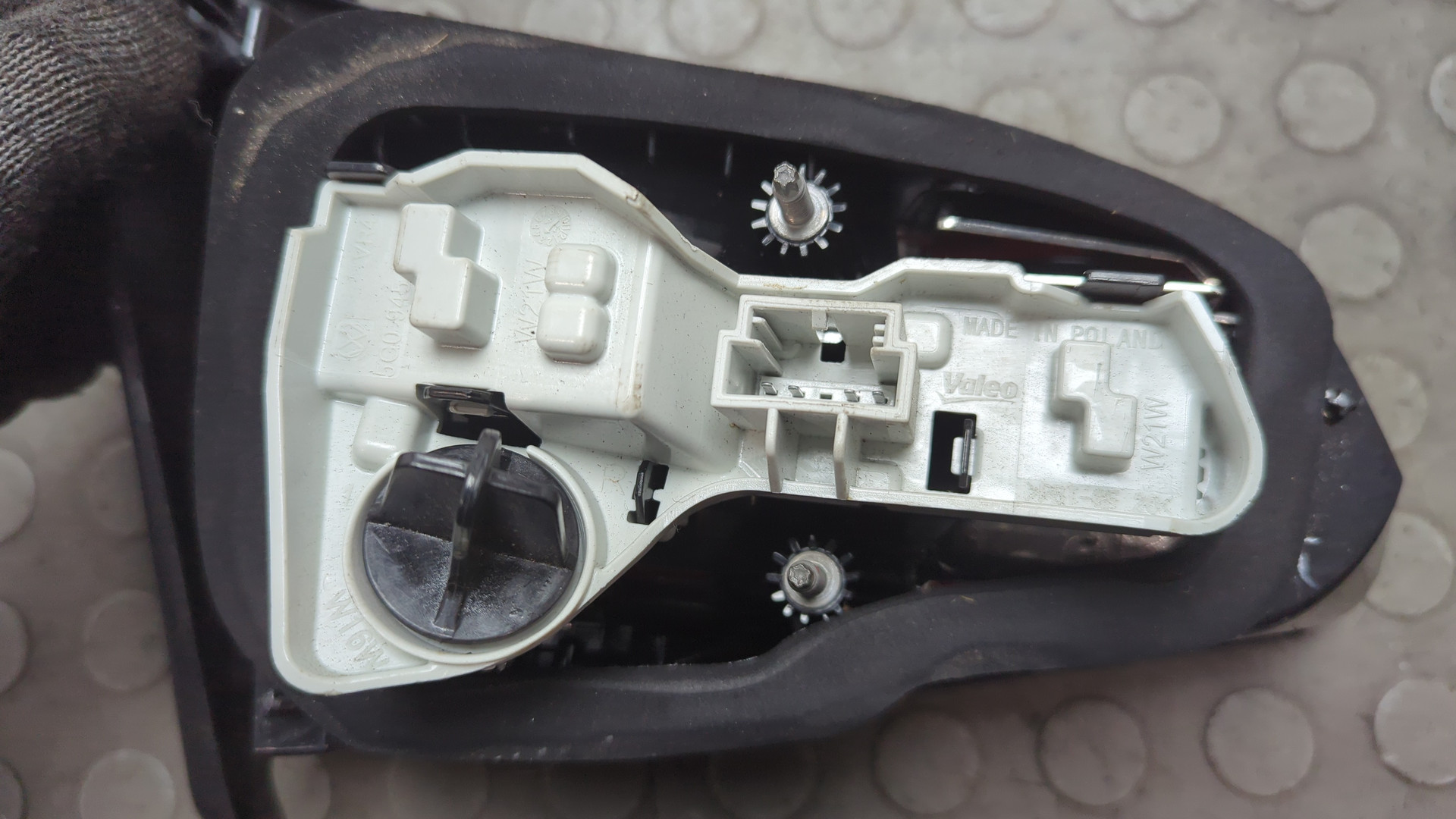 Фонарь задний правый