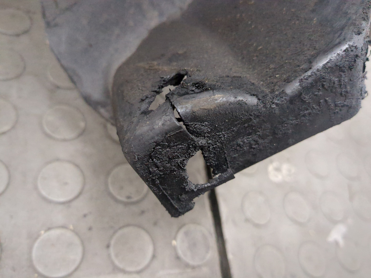 Локер передний правый