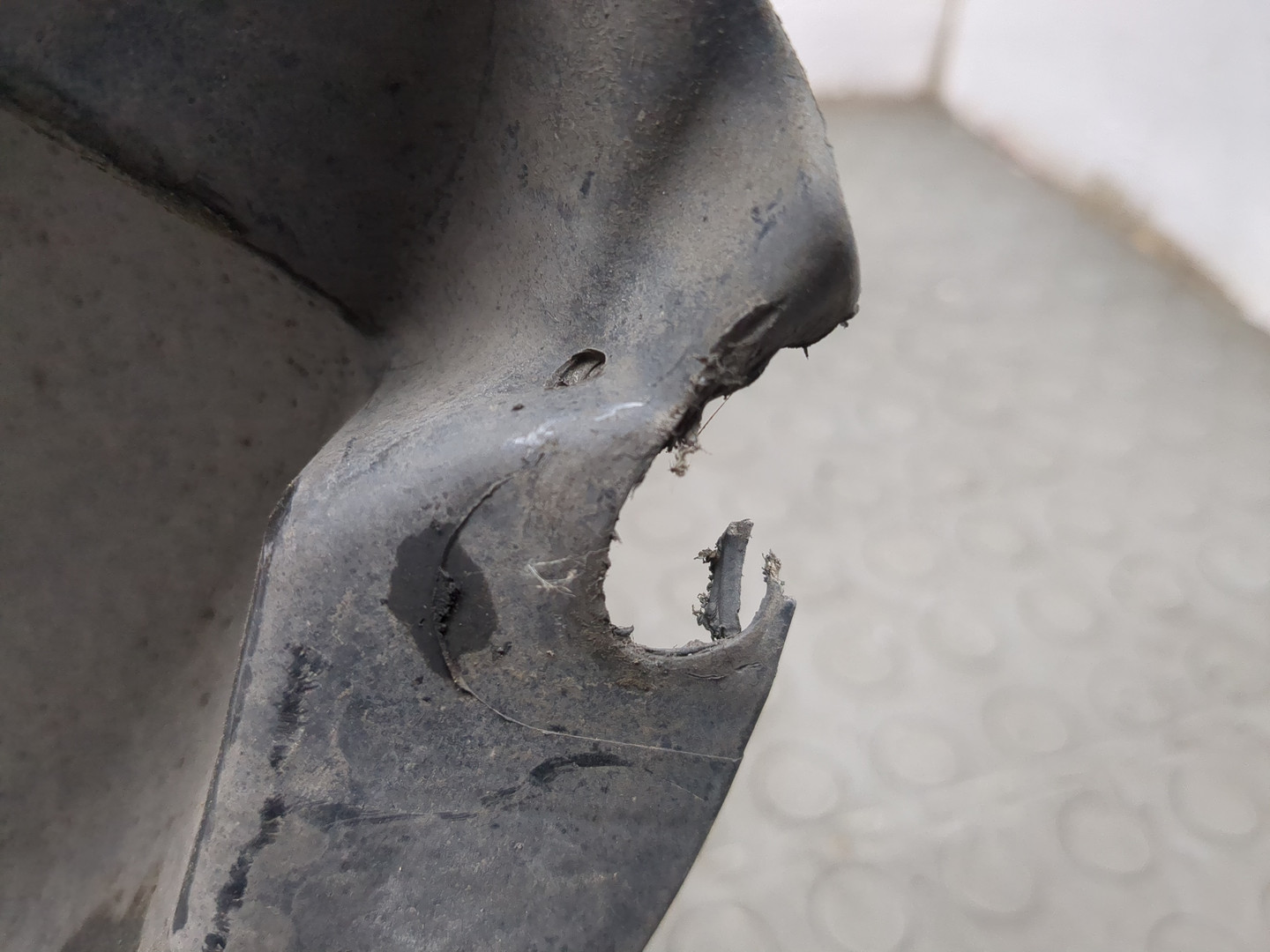 Локер передний правый