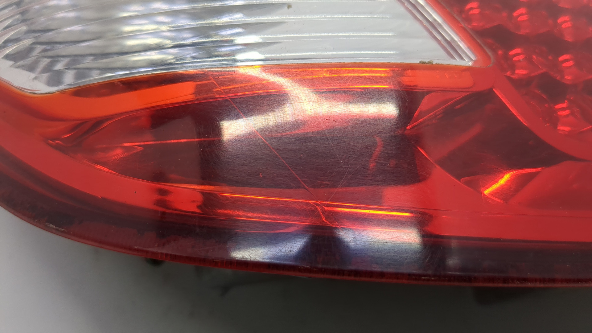 Фонарь задний левый