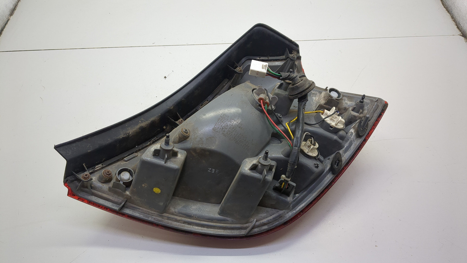 Фонарь задний левый