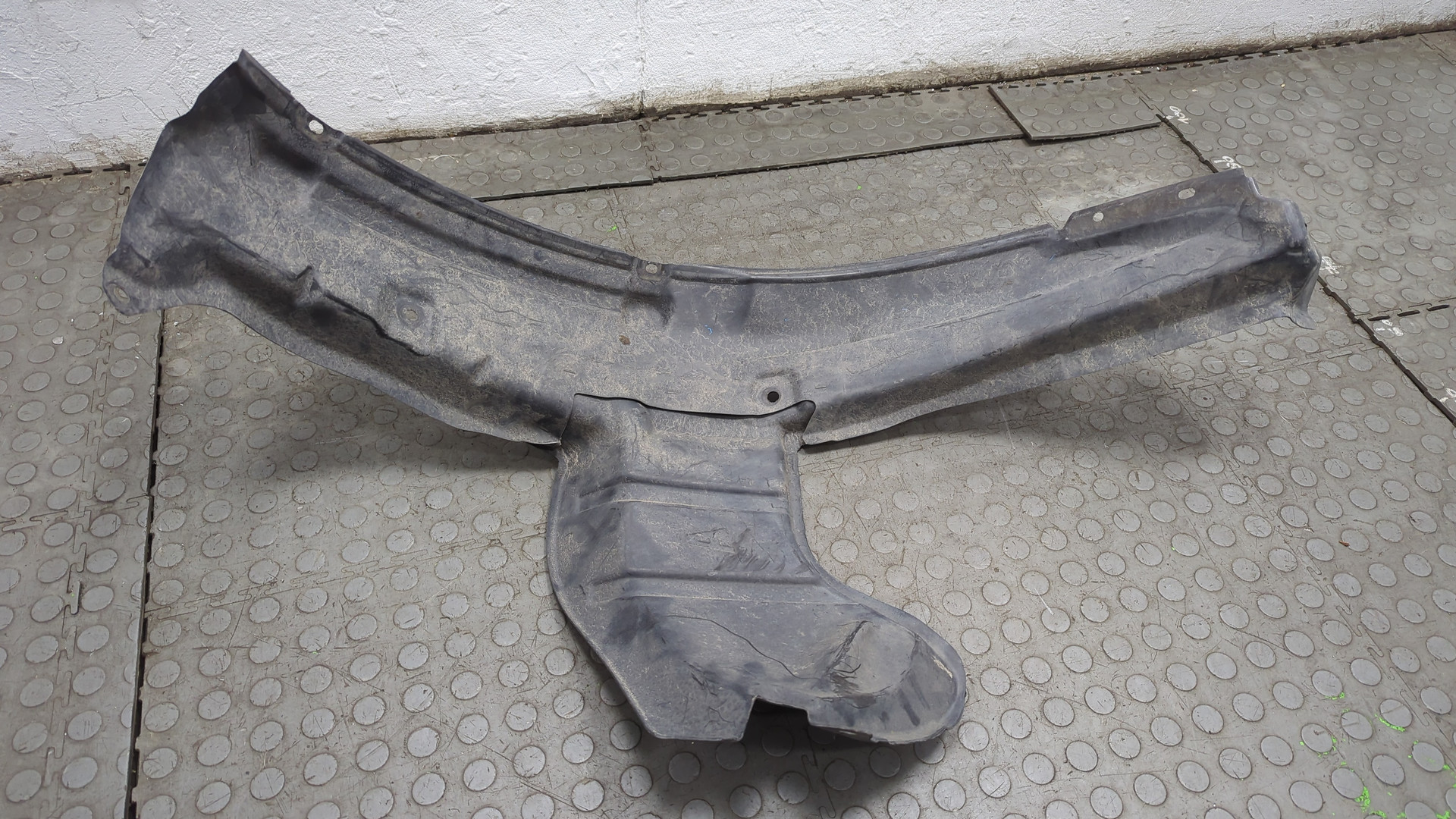 Локер передний левый