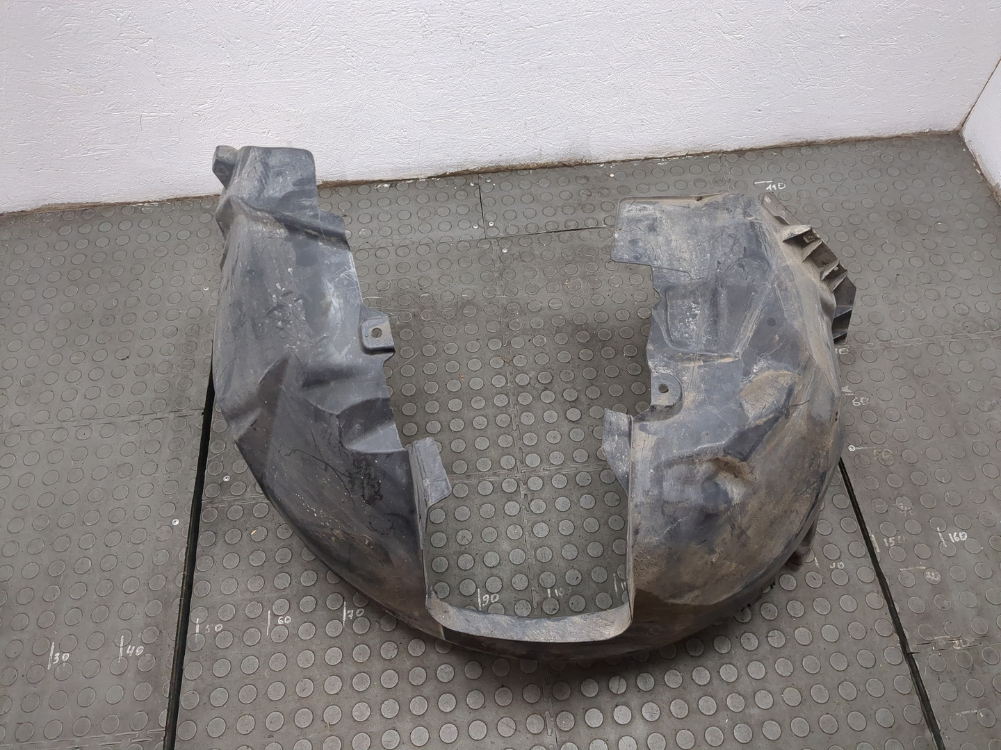 Локер передний правый